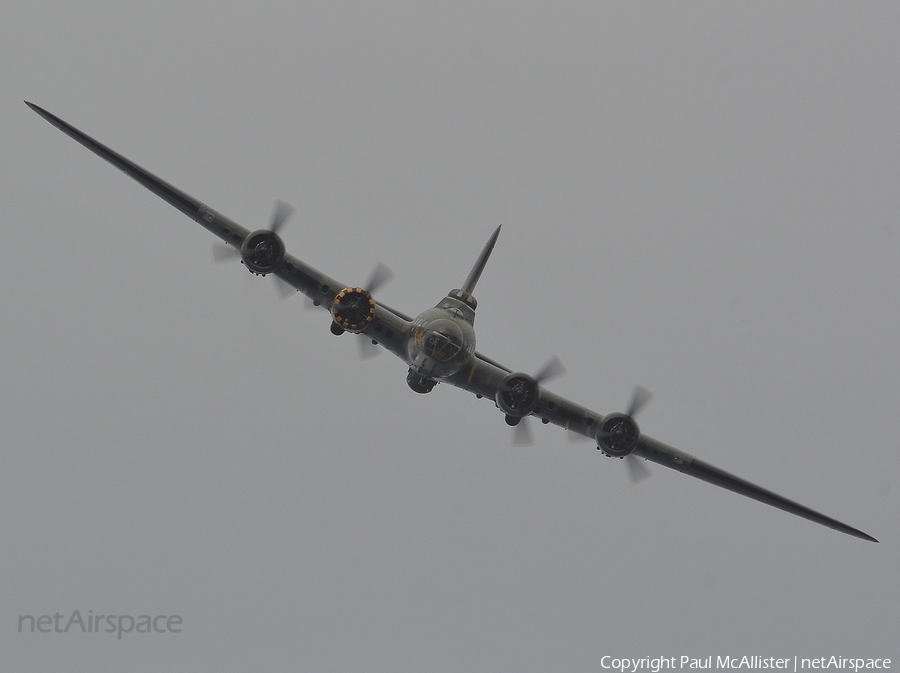 (Private) Boeing B-17G Flying Fortress (G-BEDF) | Photo 87310