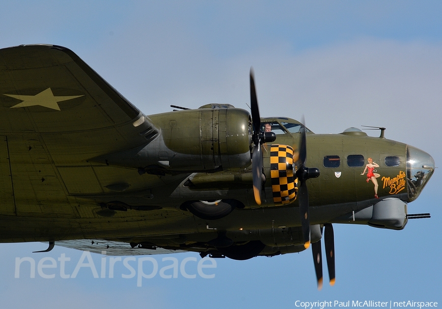 (Private) Boeing B-17G Flying Fortress (G-BEDF) | Photo 33019