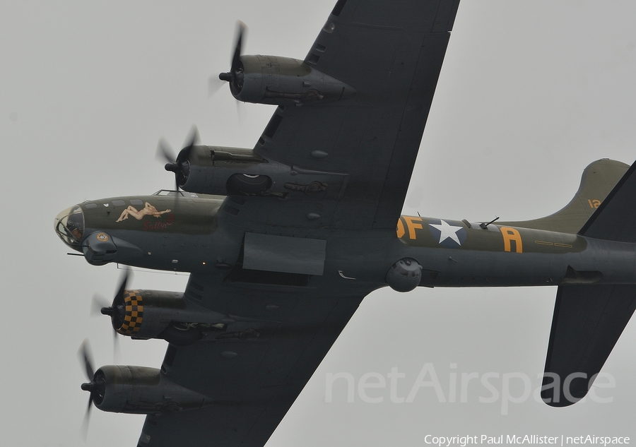 (Private) Boeing B-17G Flying Fortress (G-BEDF) | Photo 391006