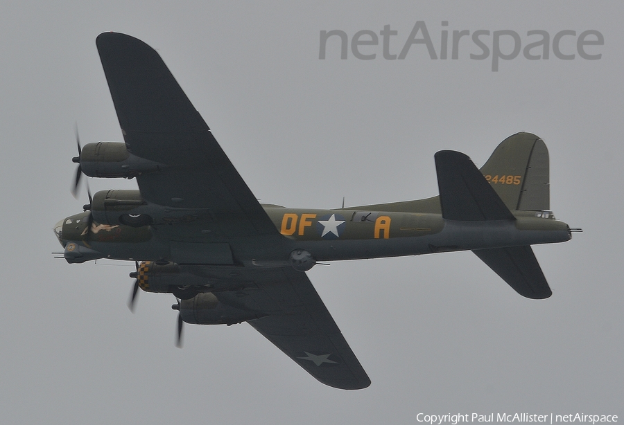 (Private) Boeing B-17G Flying Fortress (G-BEDF) | Photo 391007