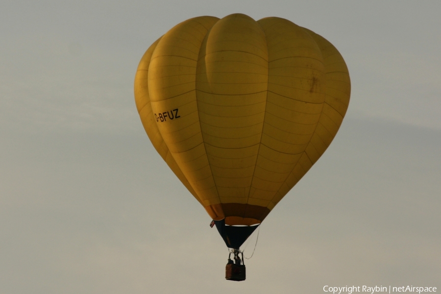 (Private) Cameron Balloons V-77 (G-BFUZ) | Photo 549153