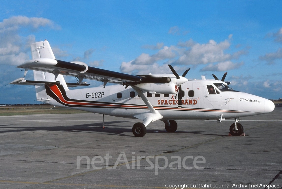 Spacegrand Aviation de Havilland Canada DHC-6-300 Twin Otter (G-BGZP) | Photo 404163
