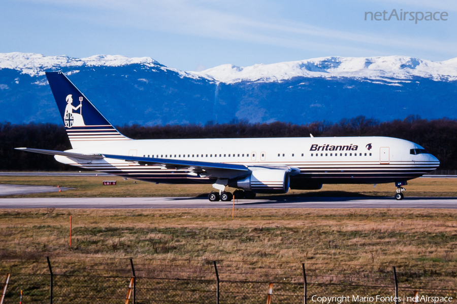 Britannia Airways Boeing 767-204 (G-BNCW) | Photo 237417