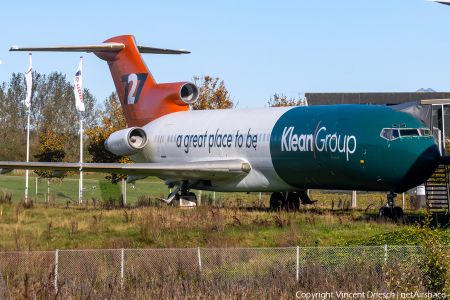 (Private) Boeing 727-276(Adv) (G-BNNI) | Photo 662404