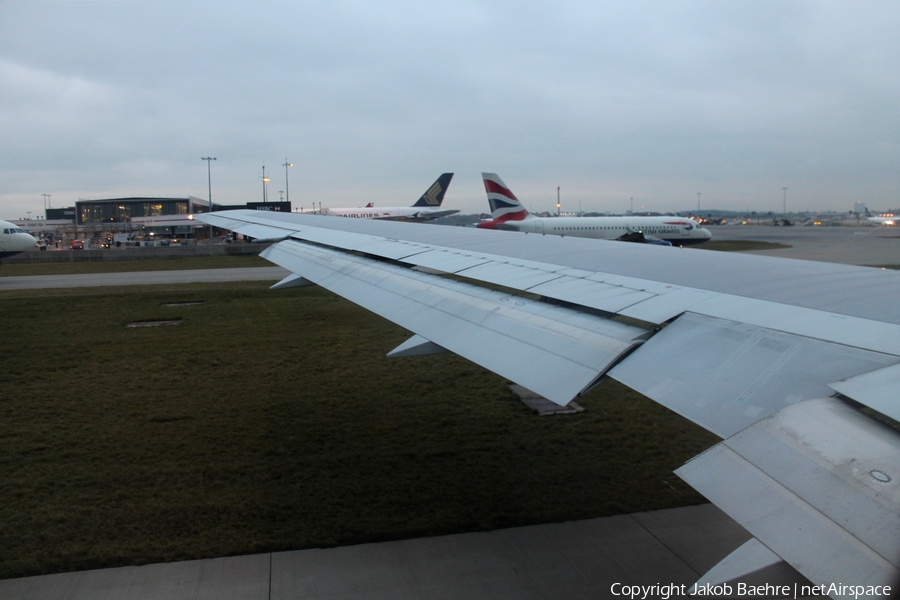 British Airways Boeing 767-336(ER) (G-BNWY) | Photo 143335