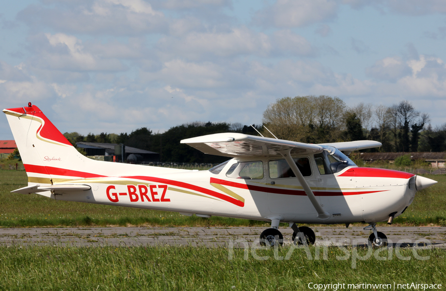 (Private) Cessna 172M Skyhawk (G-BREZ) | Photo 319114