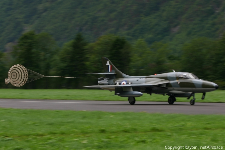 (Private) Hawker Hunter T.7 (G-BXFI) | Photo 558420