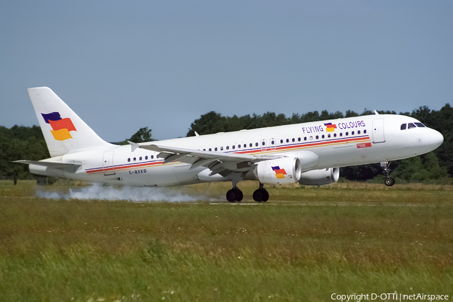 Flying Colours Airlines Airbus A320-214 (G-BXKB) | Photo 413155