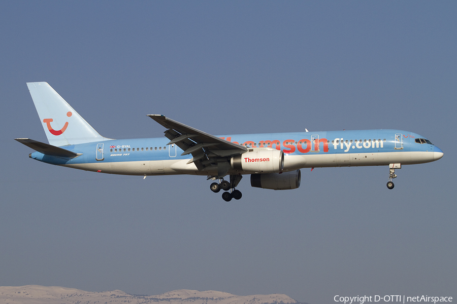 Thomsonfly Boeing 757-204 (G-BYAL) | Photo 376293