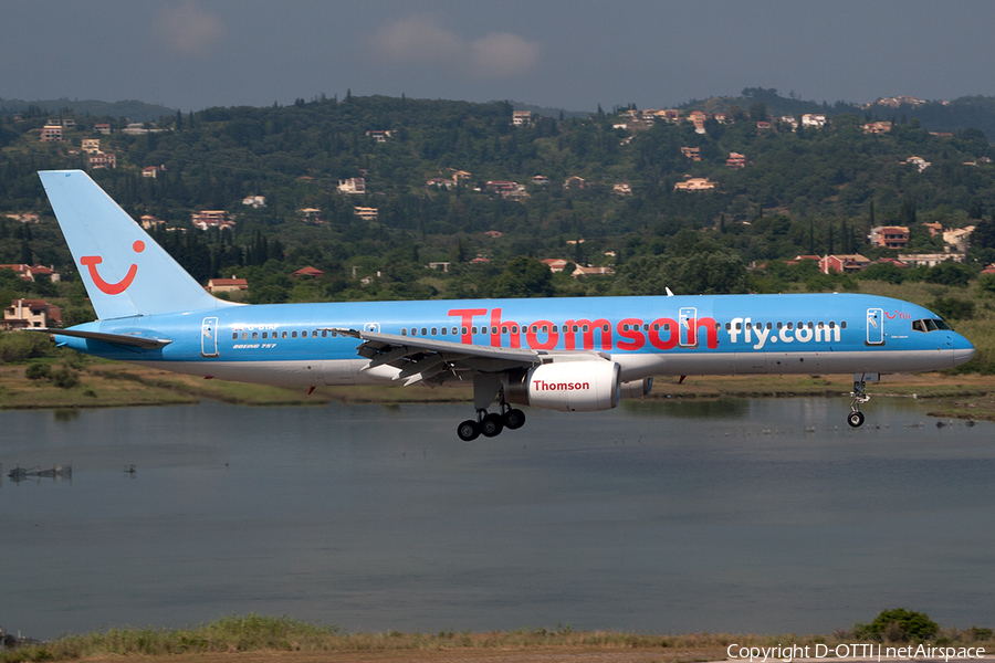 Thomsonfly Boeing 757-204 (G-BYAP) | Photo 201232