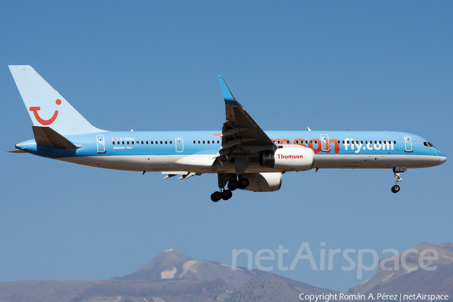 Thomsonfly Boeing 757-204 (G-BYAY) | Photo 675348