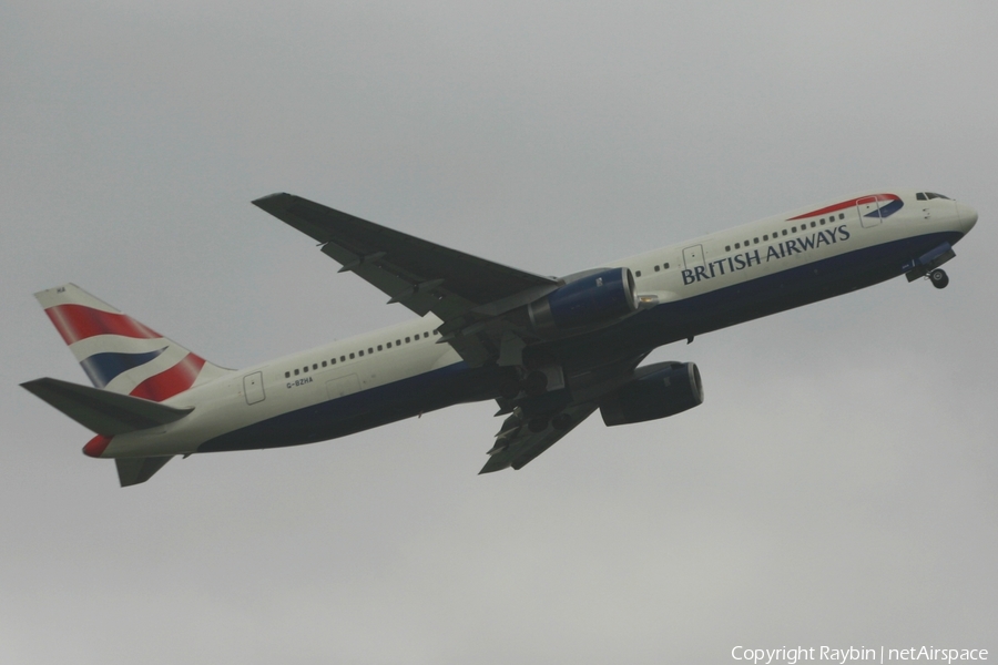 British Airways Boeing 767-336(ER) (G-BZHA) | Photo 556676