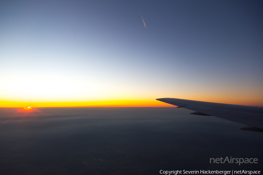 British Airways Boeing 767-336(ER) (G-BZHA) | Photo 224966