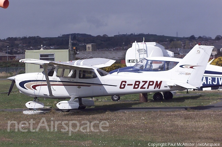 (Private) Cessna 172S Skyhawk SP (G-BZPM) | Photo 582210