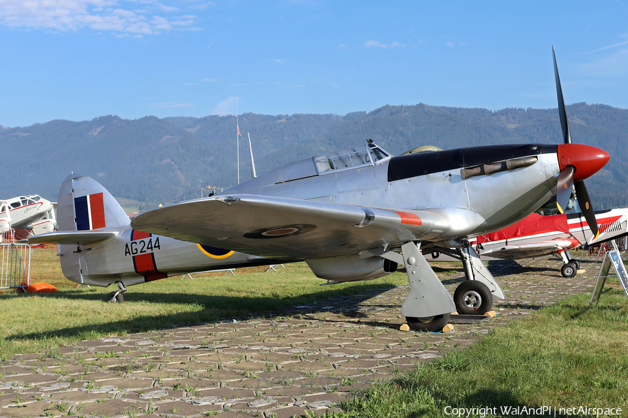 (Private) Hawker Hurricane Mk IIB (G-CBOE) | Photo 526078