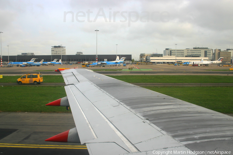 Jet2 Boeing 737-377 (G-CELG) | Photo 8836