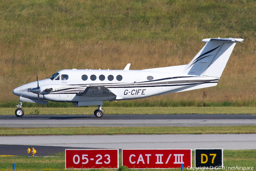 2Excel Aviation Beech King Air B200 (G-CIFE) | Photo 341638