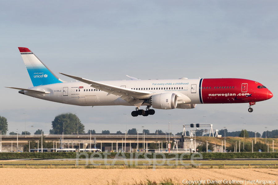 Norwegian Air UK Boeing 787-9 Dreamliner (G-CKLZ) | Photo 255800