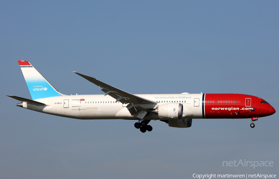 Norwegian Air UK Boeing 787-9 Dreamliner (G-CKLZ) | Photo 224605