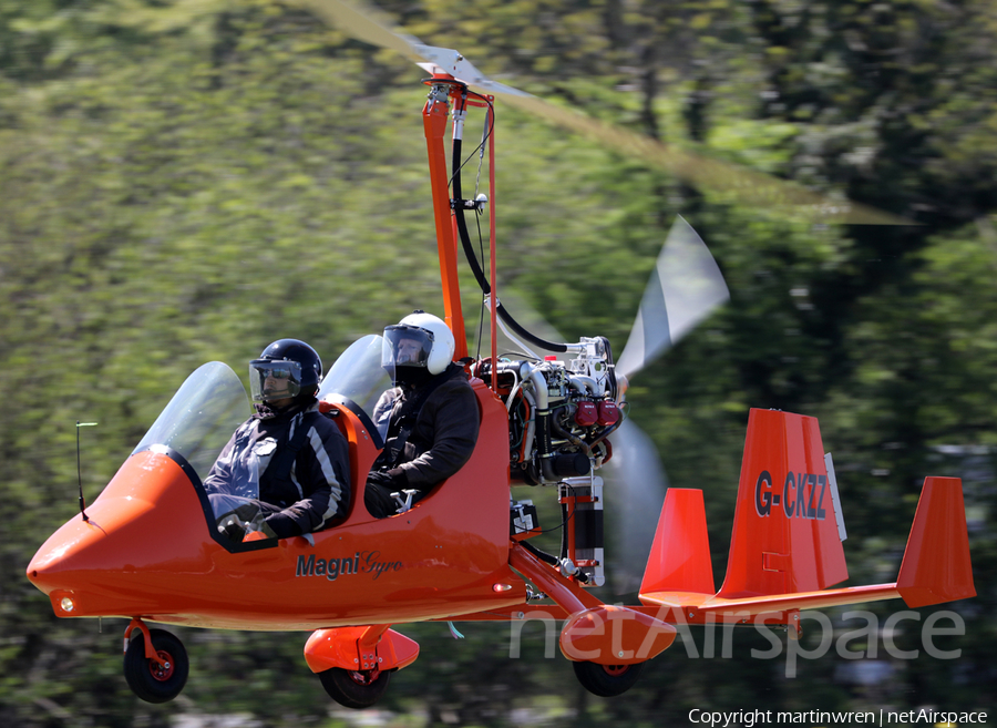 (Private) Magni Gyro M-16C Tandem Trainer (G-CKZZ) | Photo 241996