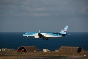 TUI Airways UK (G-CPEV) at  Gran Canaria, Spain