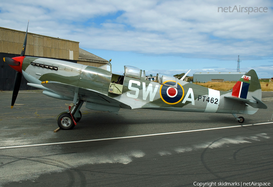 (Private) Supermarine Spitfire TR Mk IX (G-CTIX) | Photo 22808