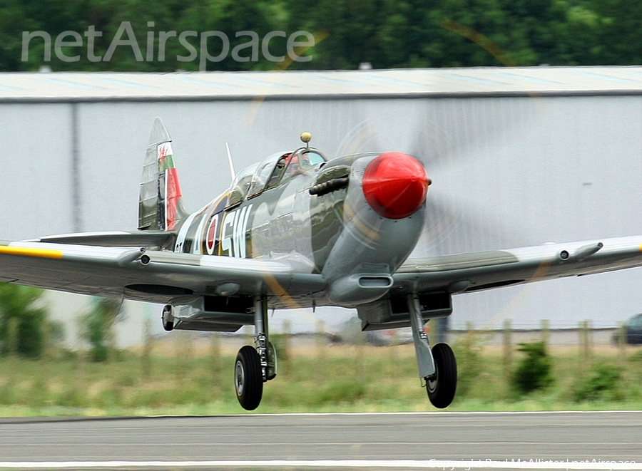 (Private) Supermarine Spitfire TR Mk IX (G-CTIX) | Photo 22360