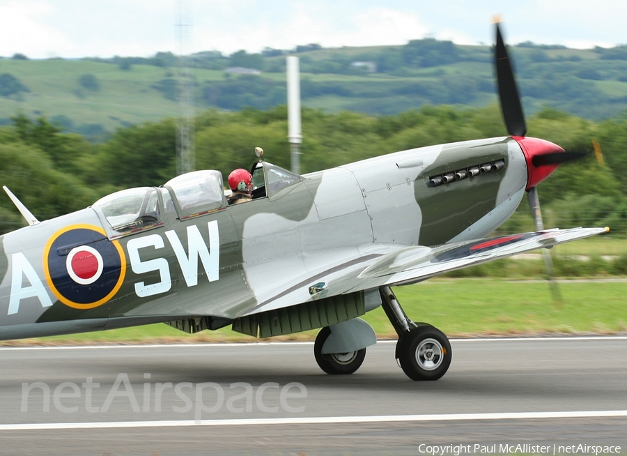 (Private) Supermarine Spitfire TR Mk IX (G-CTIX) | Photo 38068