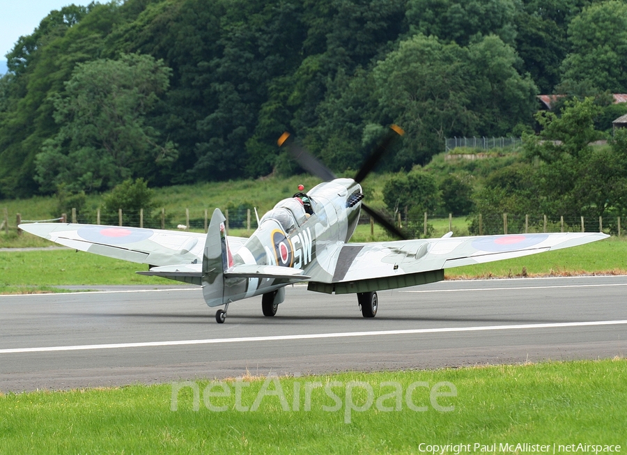 (Private) Supermarine Spitfire TR Mk IX (G-CTIX) | Photo 38069