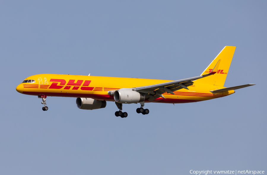 DHL Air Boeing 757-223(PCF) (G-DHKT) | Photo 402657