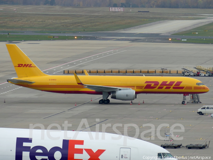 DHL Air Boeing 757-223(PCF) (G-DHKU) | Photo 411798