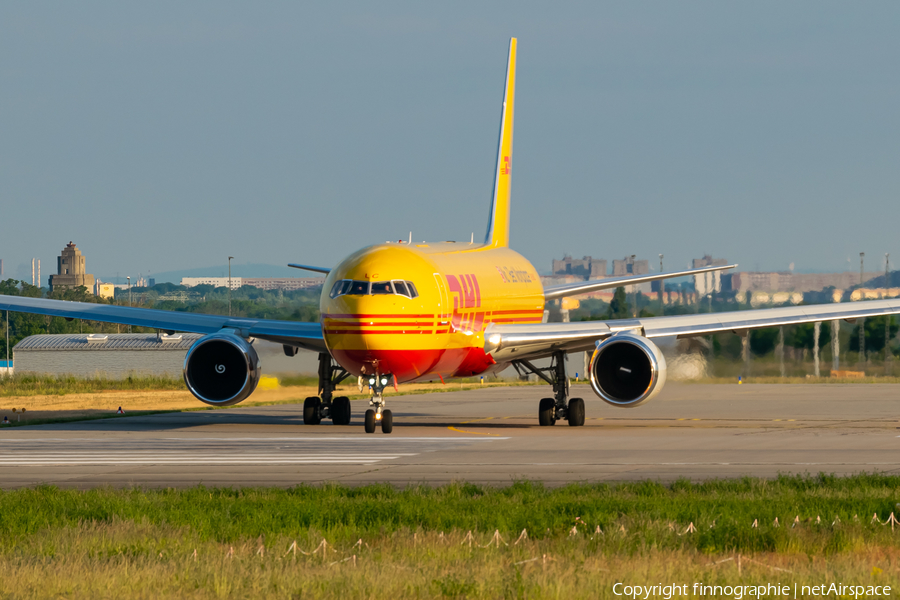 DHL Air Boeing 767-323(ER)(BDSF) (G-DHLC) | Photo 510665