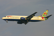 British Airways Boeing 737-436 (G-DOCE) at  London - Gatwick, United Kingdom