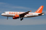 easyJet Airbus A319-111 (G-EJAR) at  Barcelona - El Prat, Spain