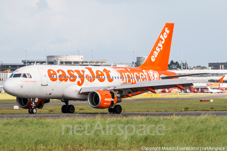 easyJet Airbus A319-111 (G-EJAR) | Photo 91172
