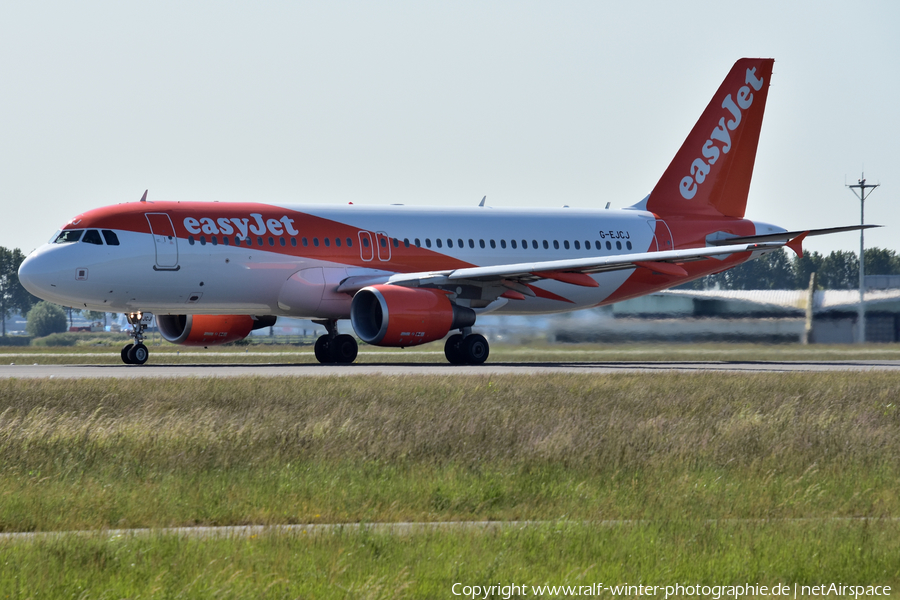 easyJet Airbus A320-214 (G-EJCJ) | Photo 583410