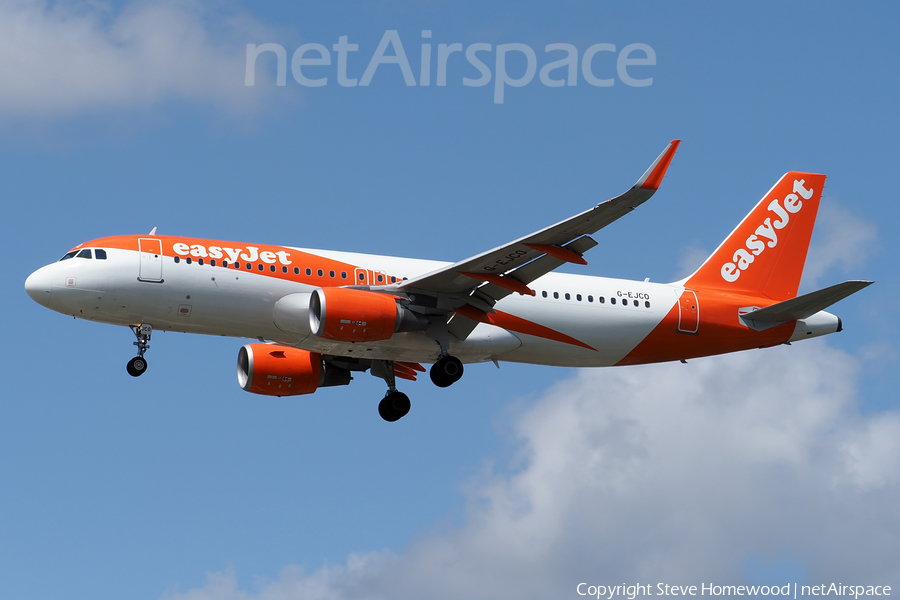easyJet Airbus A320-214 (G-EJCO) | Photo 583576