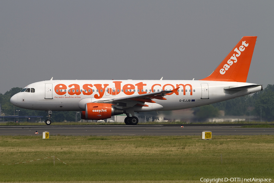 easyJet Airbus A319-111 (G-EJJB) | Photo 292371