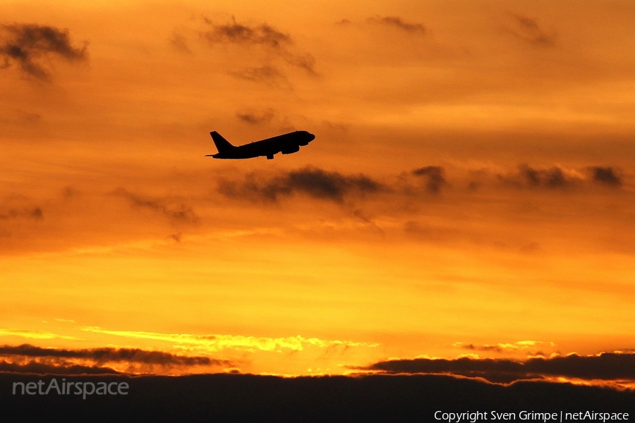 British Airways Airbus A319-131 (G-EUPW) | Photo 32052