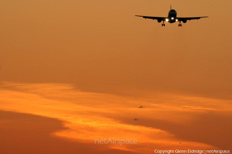 British Airways Airbus A320-232 (G-EUUD) | Photo 24177