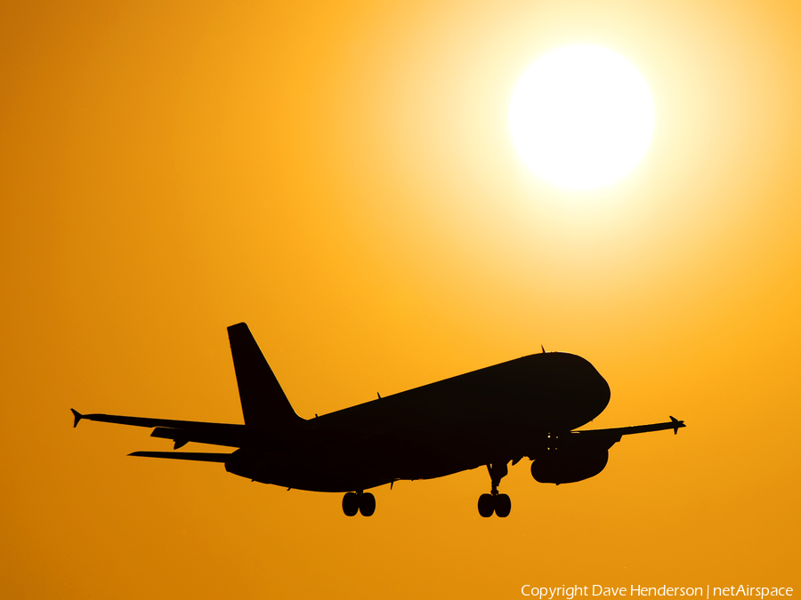 British Airways Airbus A320-232 (G-EUYD) | Photo 32833