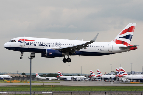 British Airways Airbus A320-232 (G-EUYR) at  London - Heathrow, United Kingdom