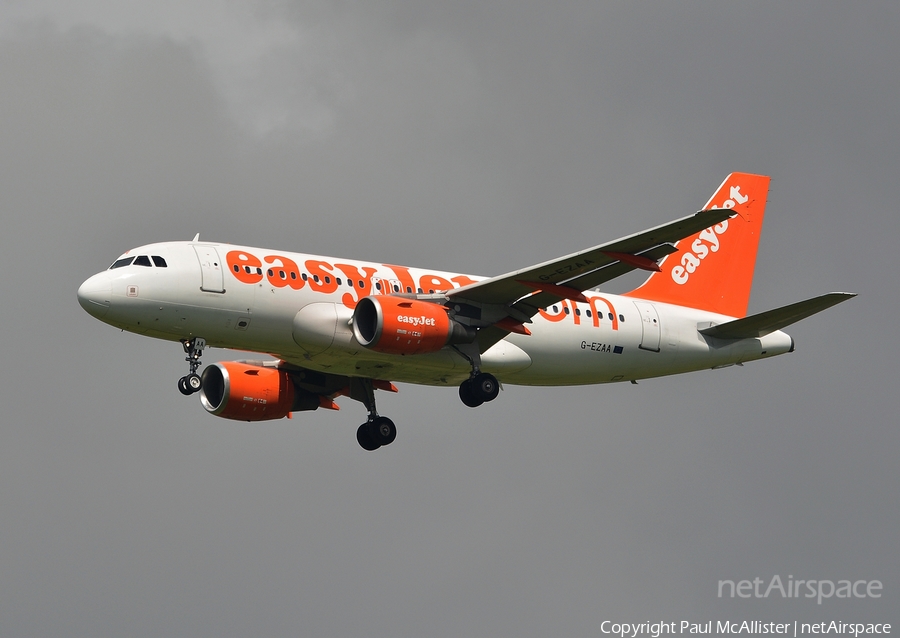 easyJet Airbus A319-111 (G-EZAA) | Photo 115902