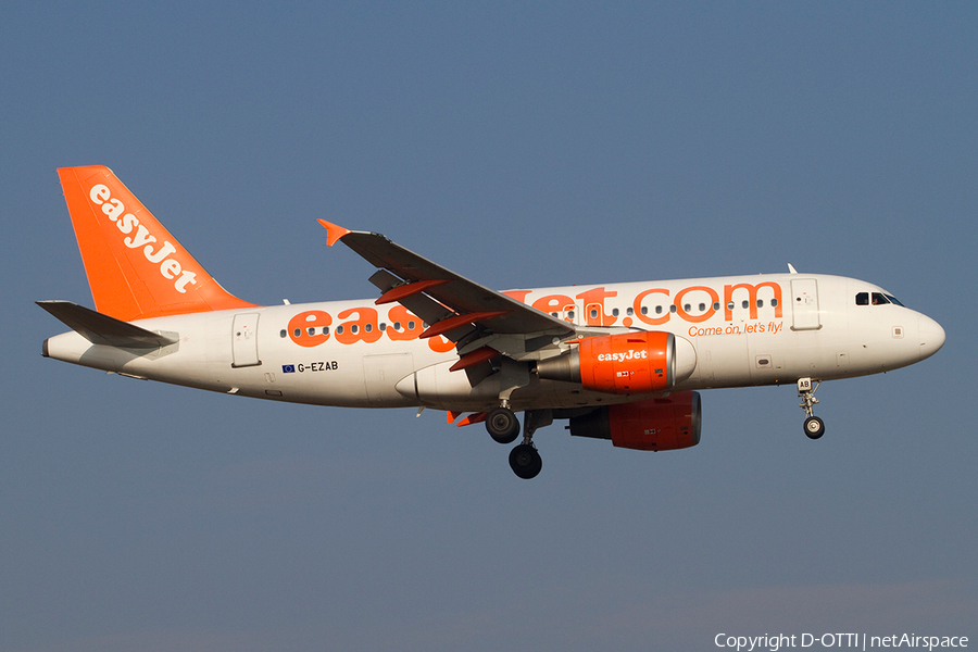 easyJet Airbus A319-111 (G-EZAB) | Photo 376286