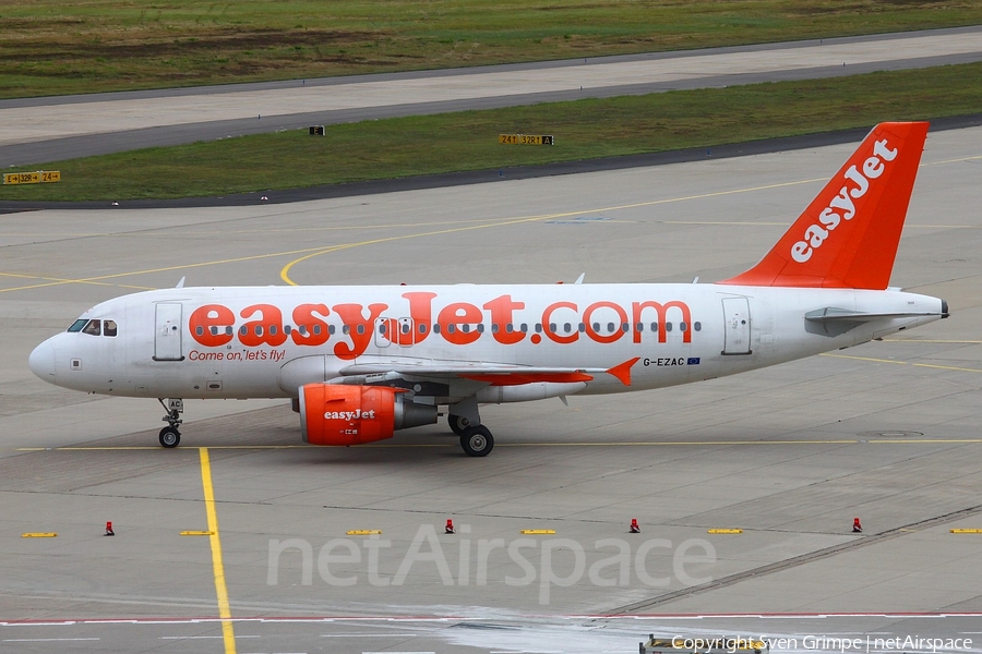 easyJet Airbus A319-111 (G-EZAC) | Photo 43560