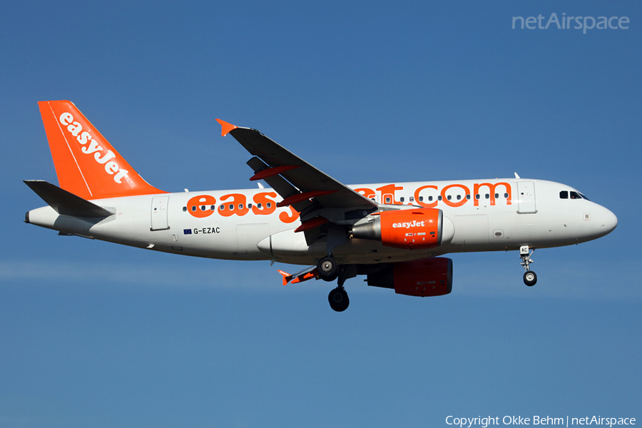 easyJet Airbus A319-111 (G-EZAC) | Photo 42930