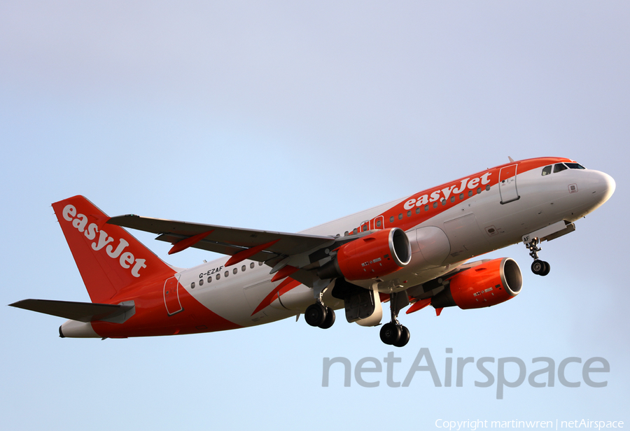 easyJet Airbus A319-111 (G-EZAF) | Photo 283483