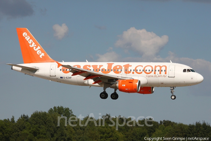 easyJet Airbus A319-111 (G-EZAF) | Photo 30872