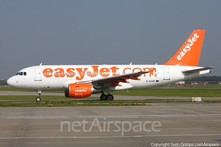 easyJet Airbus A319-111 (G-EZAF) | Photo 57492