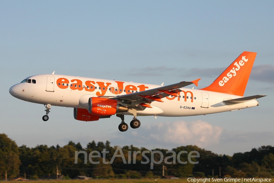 easyJet Airbus A319-111 (G-EZAG) | Photo 55684